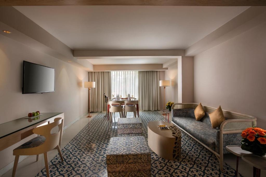 هتل ساروار پریمیر جیپور